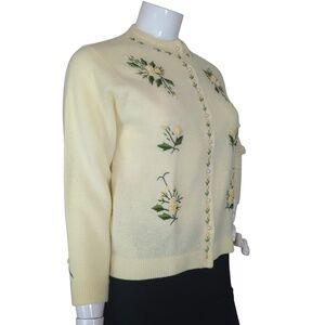 Vintage Yellow Flower Embroidered Sweater
